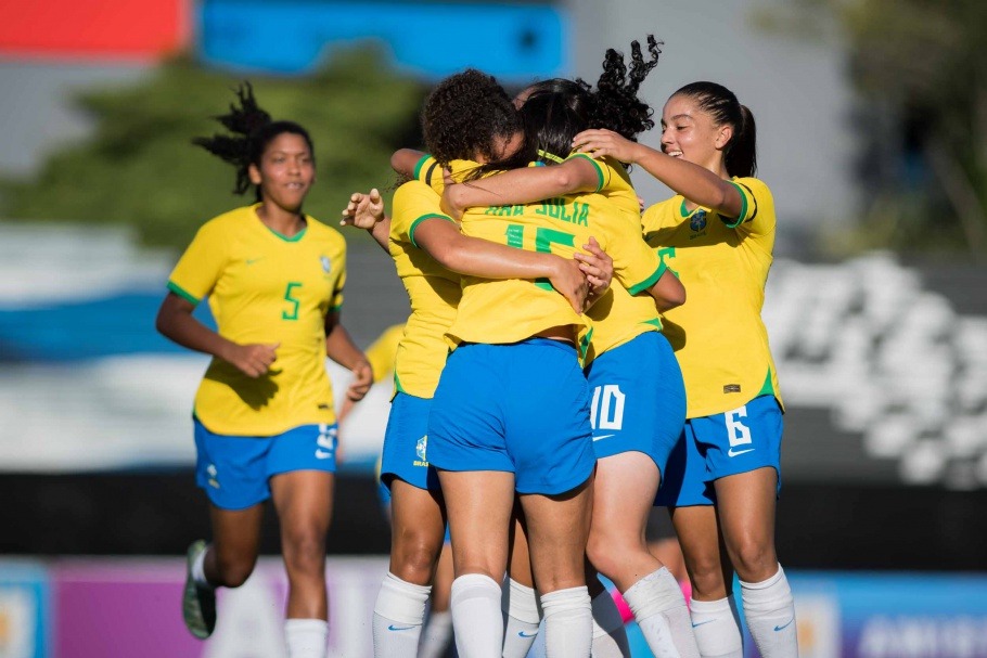 Seleções de futebol feminino de Brasil, Chile, Venezuela e Índia