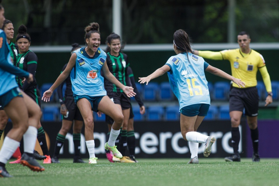 Seleção brasileira feminina sub-17 dá esperanças para o futuro