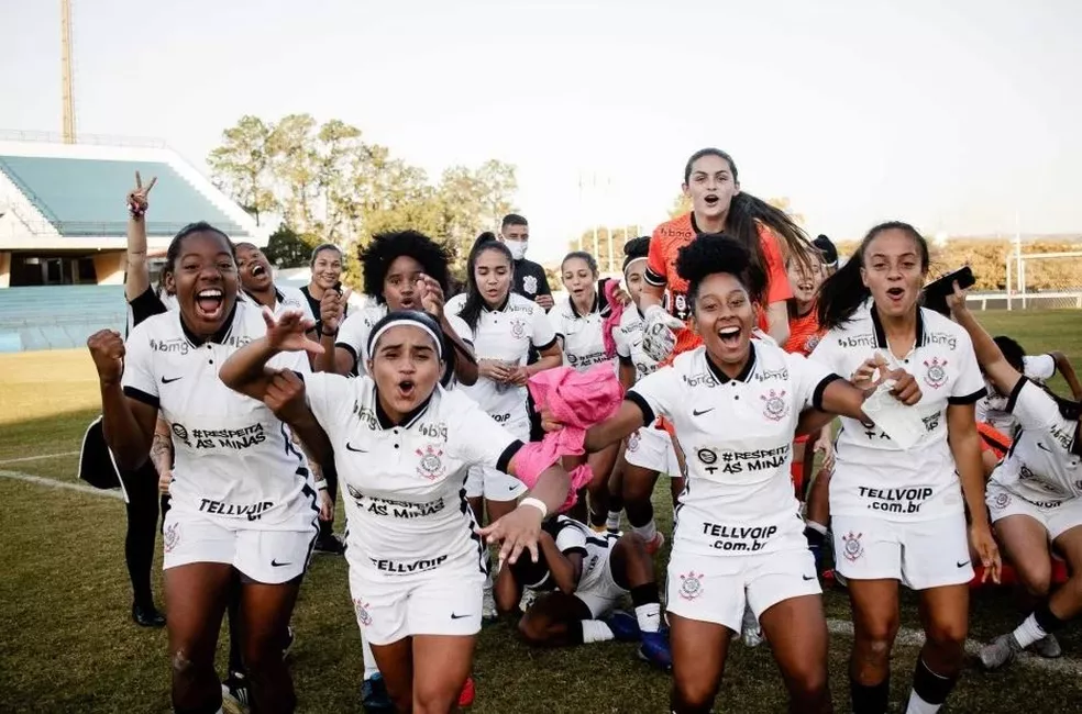 Grêmio goleia Cresspom no Campeonato Brasileiro Feminino Sub-17