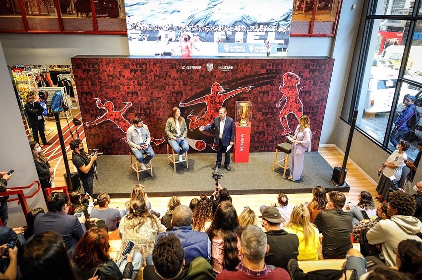 Premiação recorde do Paulista mostra que futebol feminino pode ser rentável  - Dibradoras