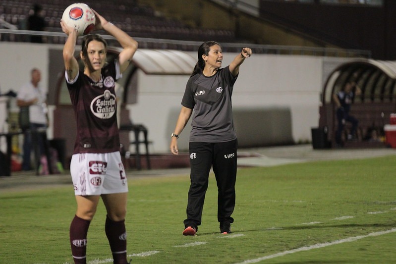 Guerreiras Grenás brigam por vaga à semifinal do Paulista