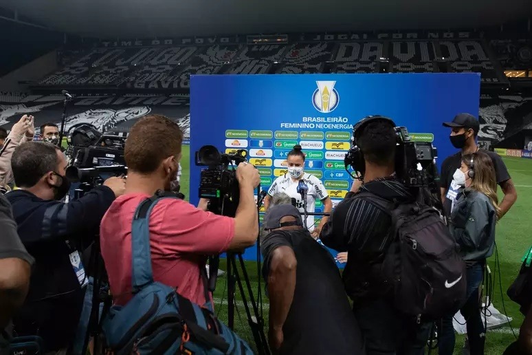 Final do Brasileiro feminino tem recorde de público da modalidade