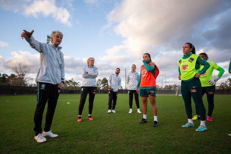 Seleção feminina se mantém invicta em estreias de Jogos Olímpicos